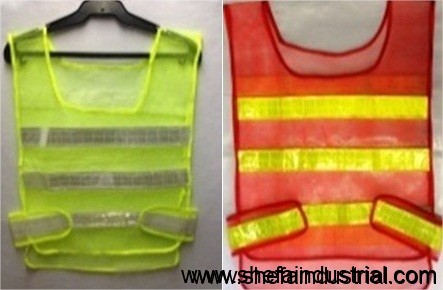 safety-vest-ordinary-back-to-back